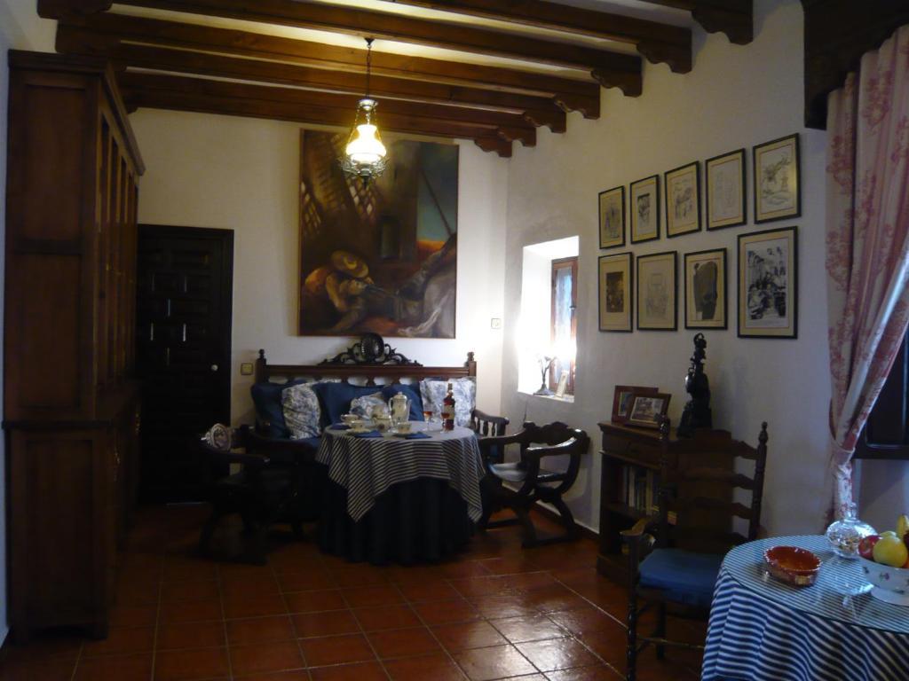 Hospederia Casa De La Torre Pension El Toboso Buitenkant foto