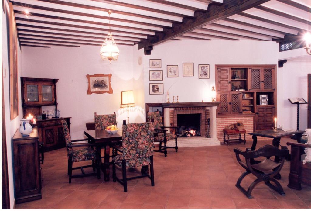 Hospederia Casa De La Torre Pension El Toboso Buitenkant foto