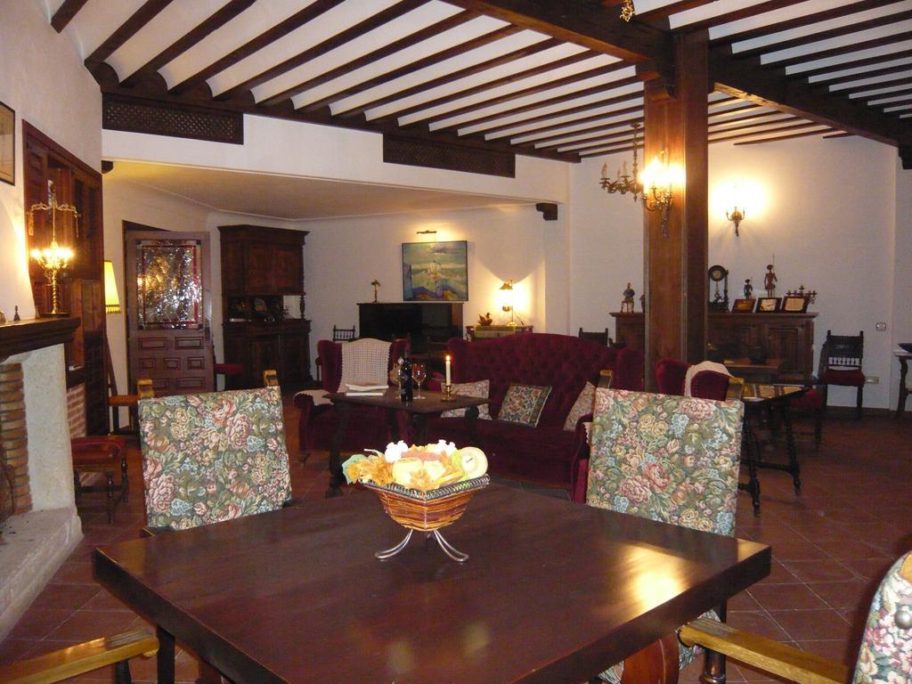 Hospederia Casa De La Torre Pension El Toboso Buitenkant foto